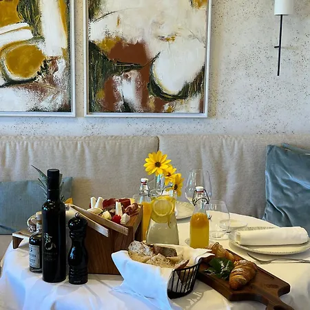 Saints Hills Cantina 4* Višnjan