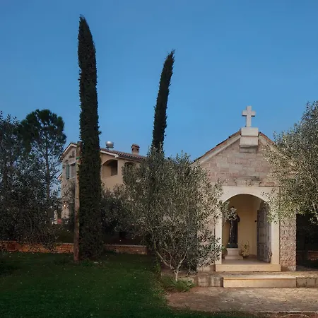 Saints Hills Cantina 4* Višnjan