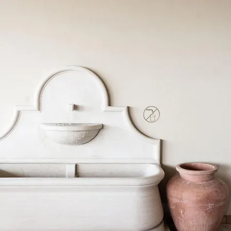 B&B Saints Hills Cantina